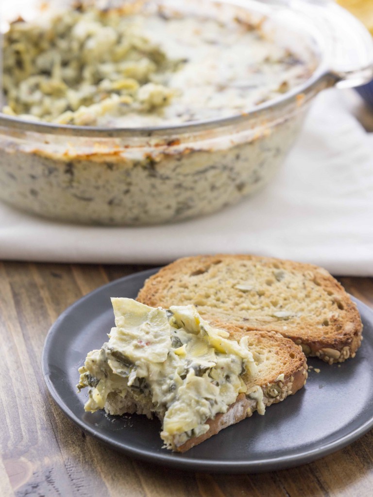 Lightened Up Spinach Artichoke Dip | Veggie and the Beast