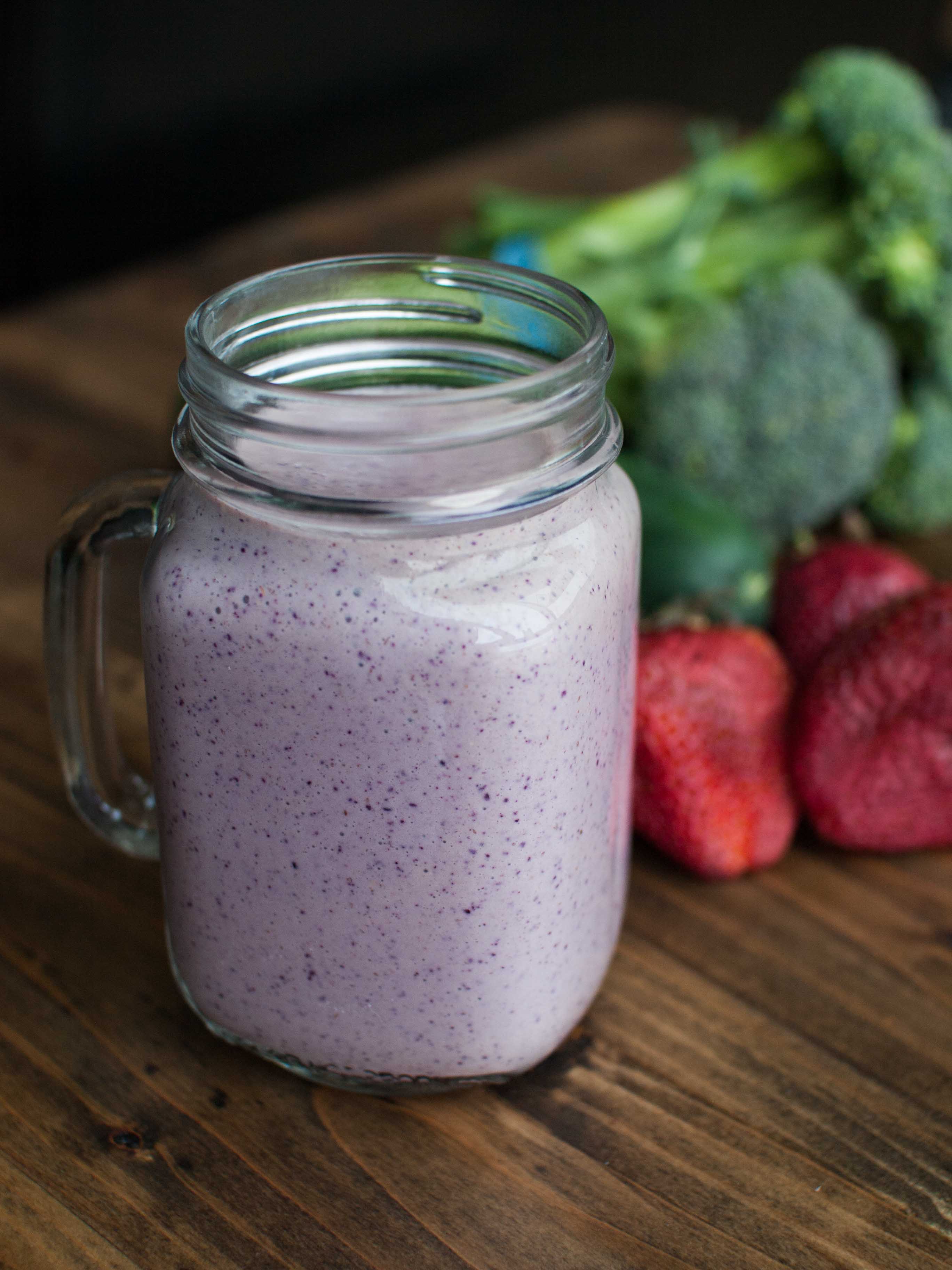 Blueberry Greek Yogurt Smoothie with Juice Ice Cubes