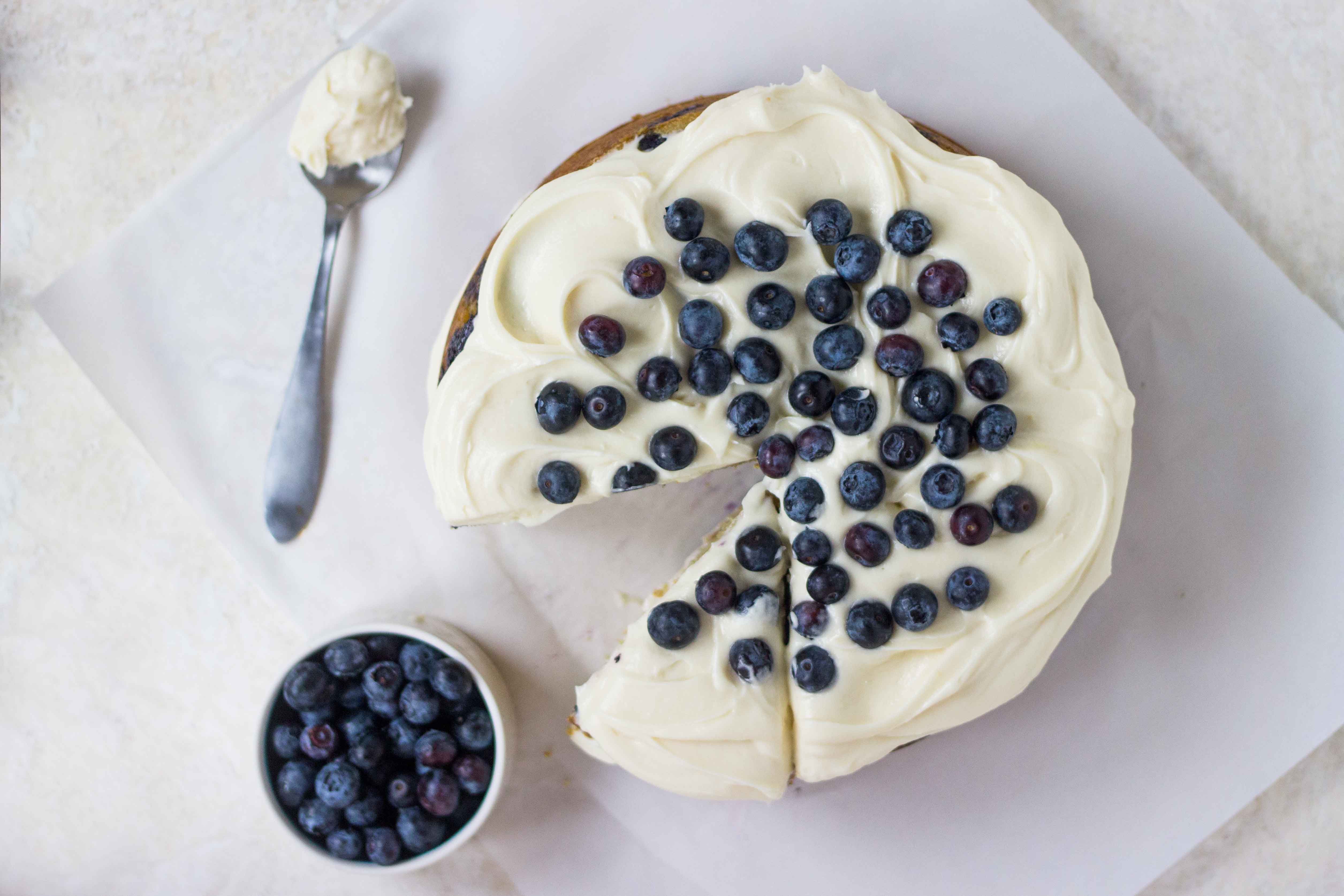 Blueberry Cream Cheese Cake | Veggie and the Beast