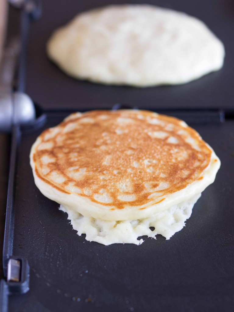 Strawberry Champagne Pancakes | Veggie and the Beast