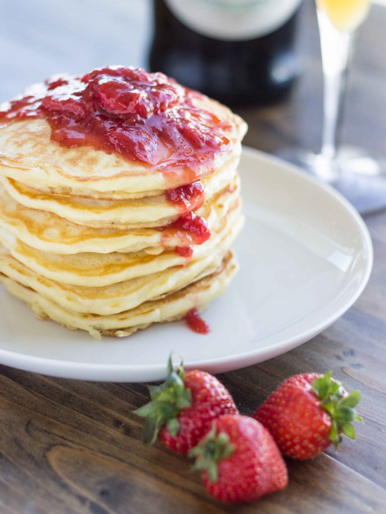 Strawberry Champagne Pancakes | Veggie and the Beast