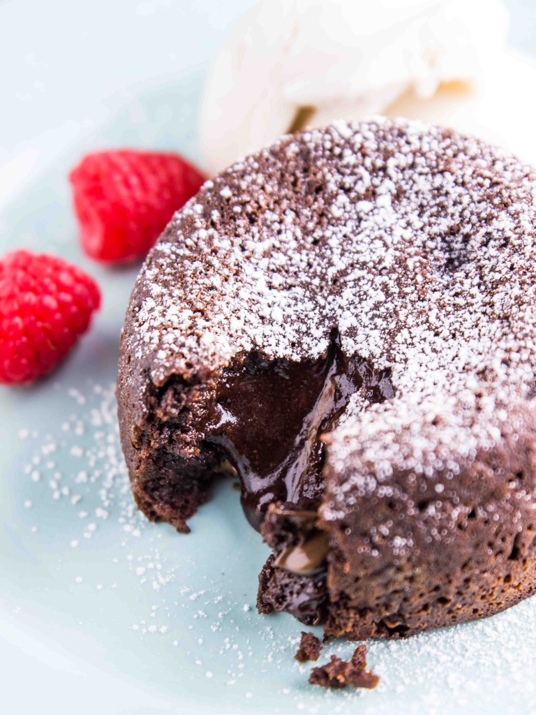 Molten Nutella Lava Cakes for Two // @veggiebeastblog veggieandthebeastfeast.com