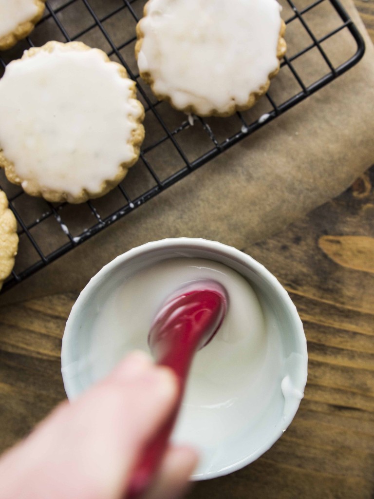 Lemon Basil Shortbread Cookies | Veggie and the Beast