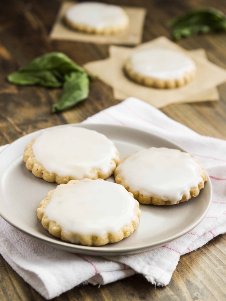 Lemon Basil Shortbread Cookies | Veggie and the Beast