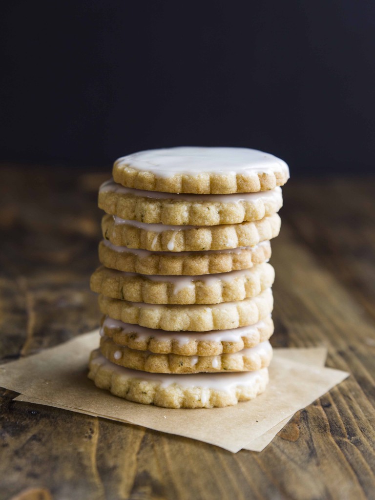 Lemon Basil Shortbread Cookies | Veggie and the Beast