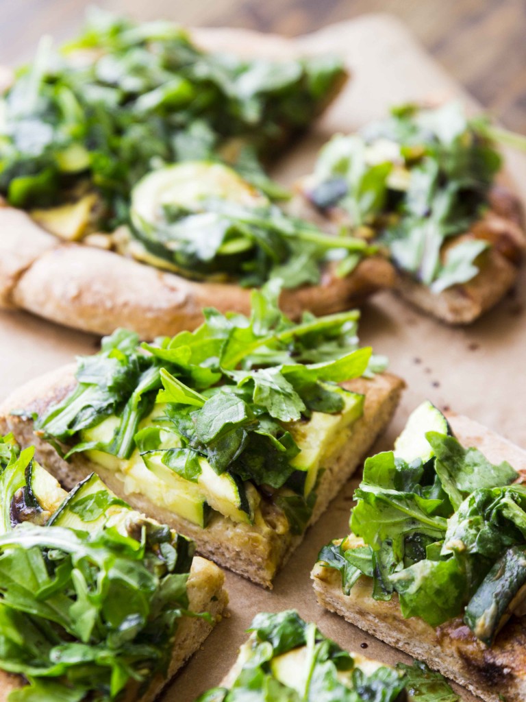 Individual Zucchini & Arugula Pizzas with Cauliflower Cheese Sauce | Veggie and the Beast