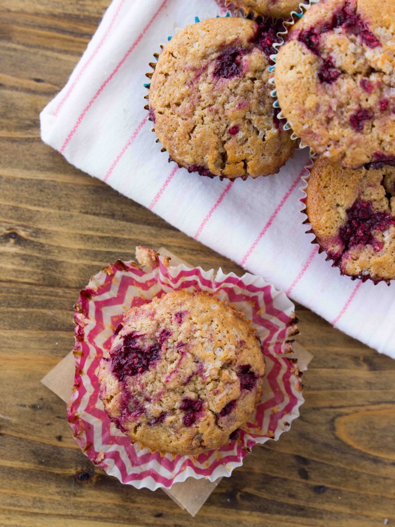 Raspberry Coconut Muffins | Veggie and the Beast #vegan #wholegrain