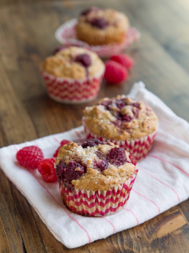 Raspberry Coconut Muffins | Veggie and the Beast #vegan #wholegrain