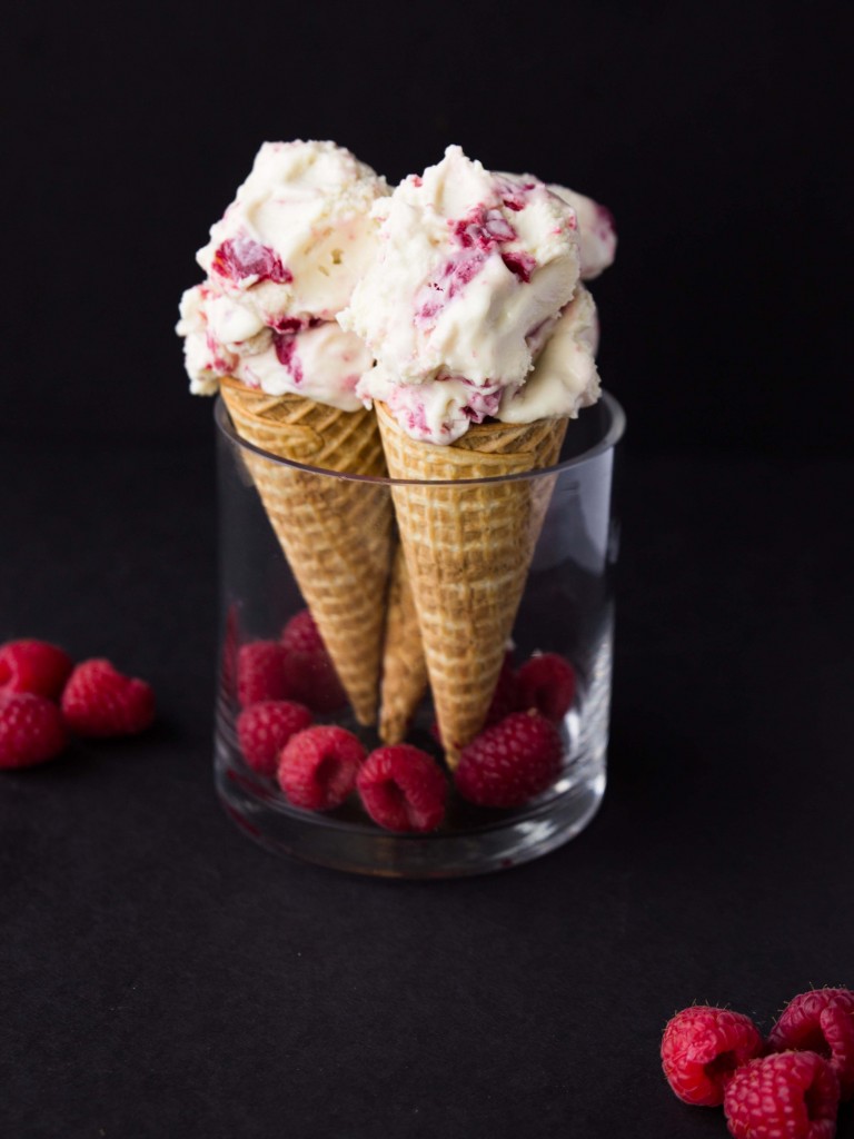 White Chocolate Raspberry Greek Frozen Yogurt - minimal ingredients, creamy texture, and packed with rich white chocolate flavor!