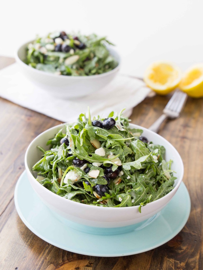 Blueberry Arugula Salad with Lemon Honey Dressing | veggieandthebeastfeast.com