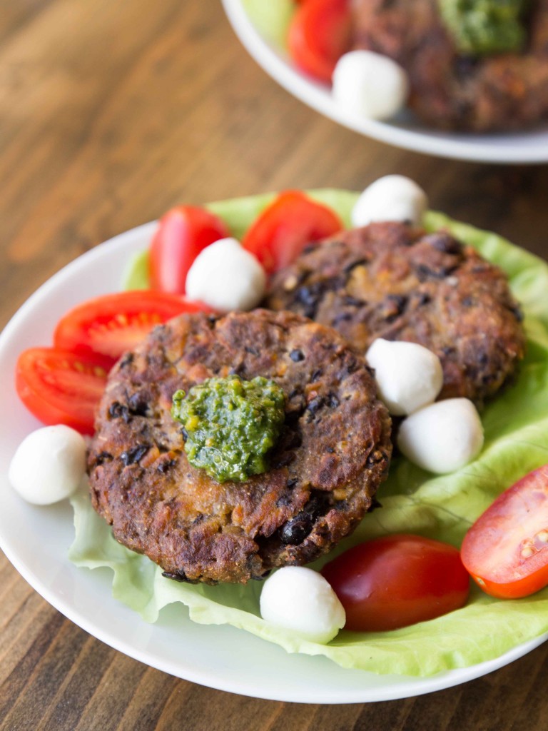 Black Bean and Sweet Potato Fritters with Pistachio Pesto | veggieandthebeastfeast.com