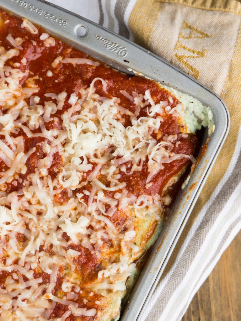 A vegetarian lasagna bursting with flavor from summer squash, basil pesto ricotta, and a homemade tomato sauce | http://veggieandthebeastfeast.com