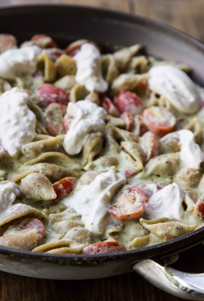 Creamy Cauliflower Pesto Shells with Burrata | veggieandthebeastfeast.com