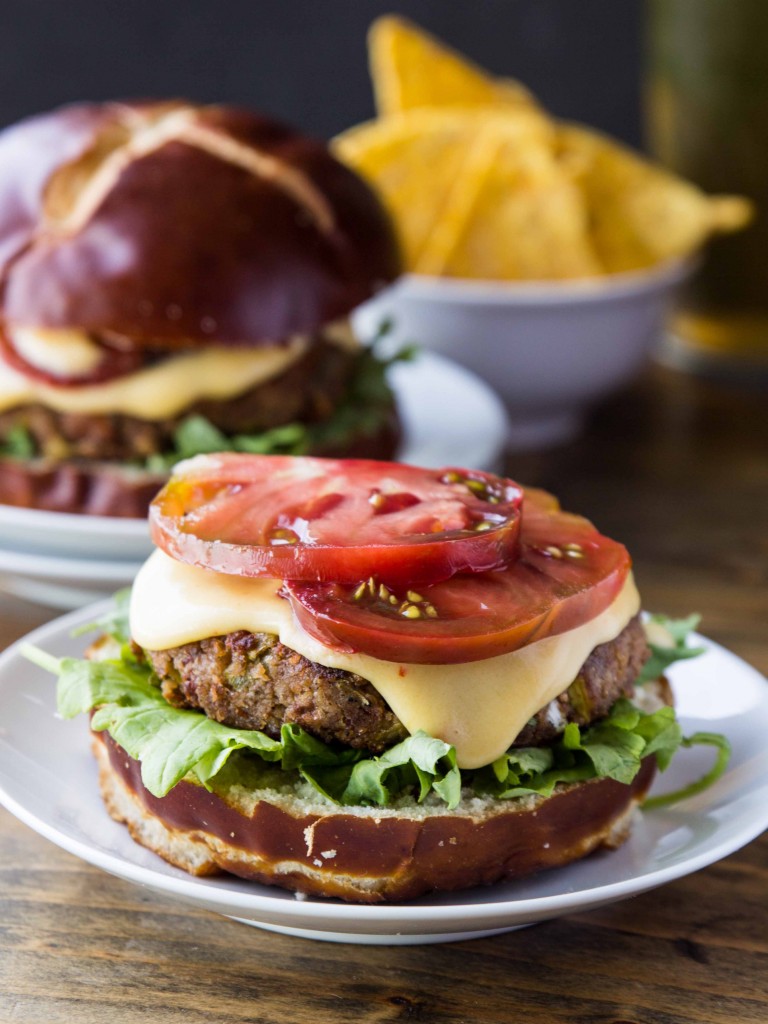 Pinto Bean and Green Chile Burgers | veggieandthebeastfeast.com