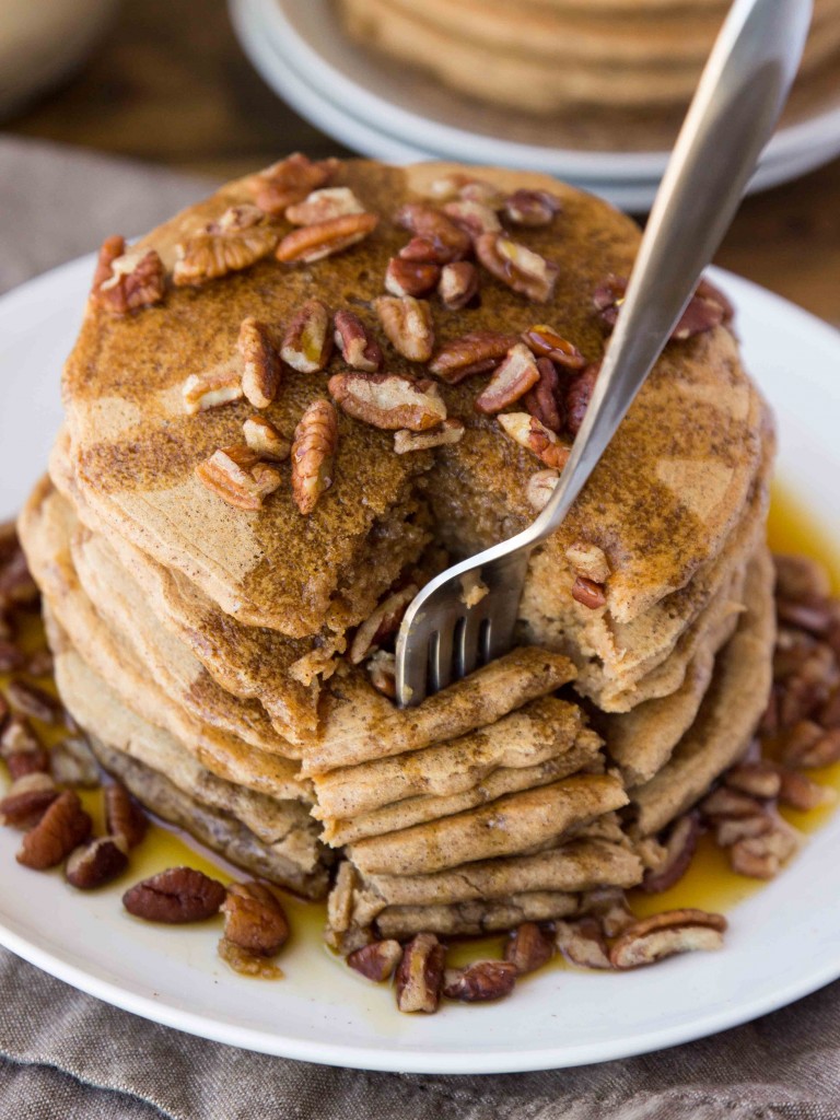 Maple Chai Spice Pancakes | veggieandthebeastfeast.com