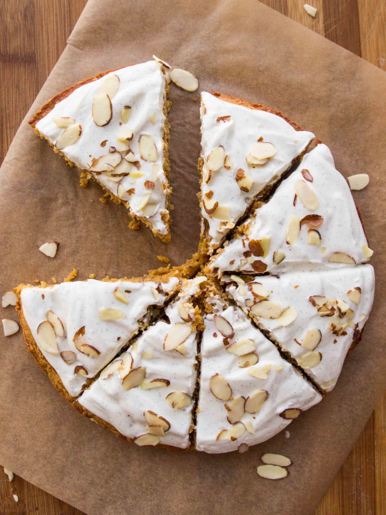 Almond Pumpkin Spice Breakfast Cake with Vanilla Bean Greek Yogurt Frosting | veggieandthebeastfeast.com