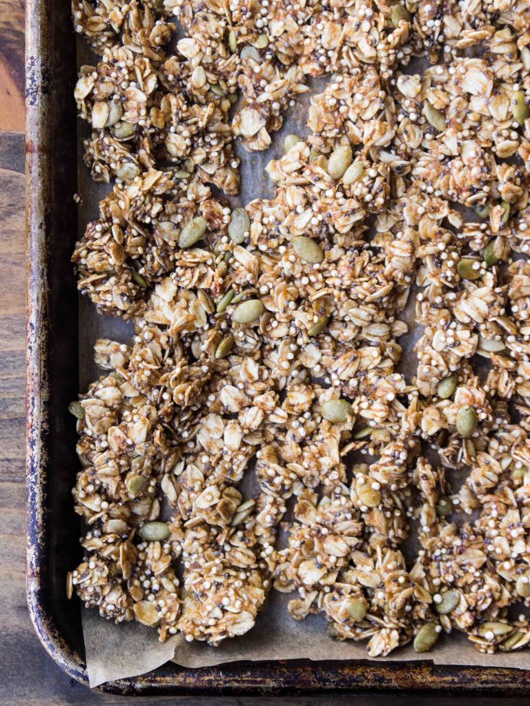 Caramelized Apple Cinnamon Cluster Granola #vegan #glutenfree // veggieandthebeastfeast.com