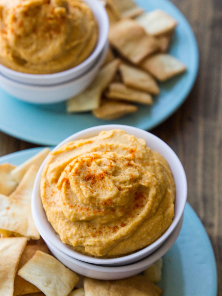 Curried Red Lentil Hummus // veggieandthebeastfeast.com