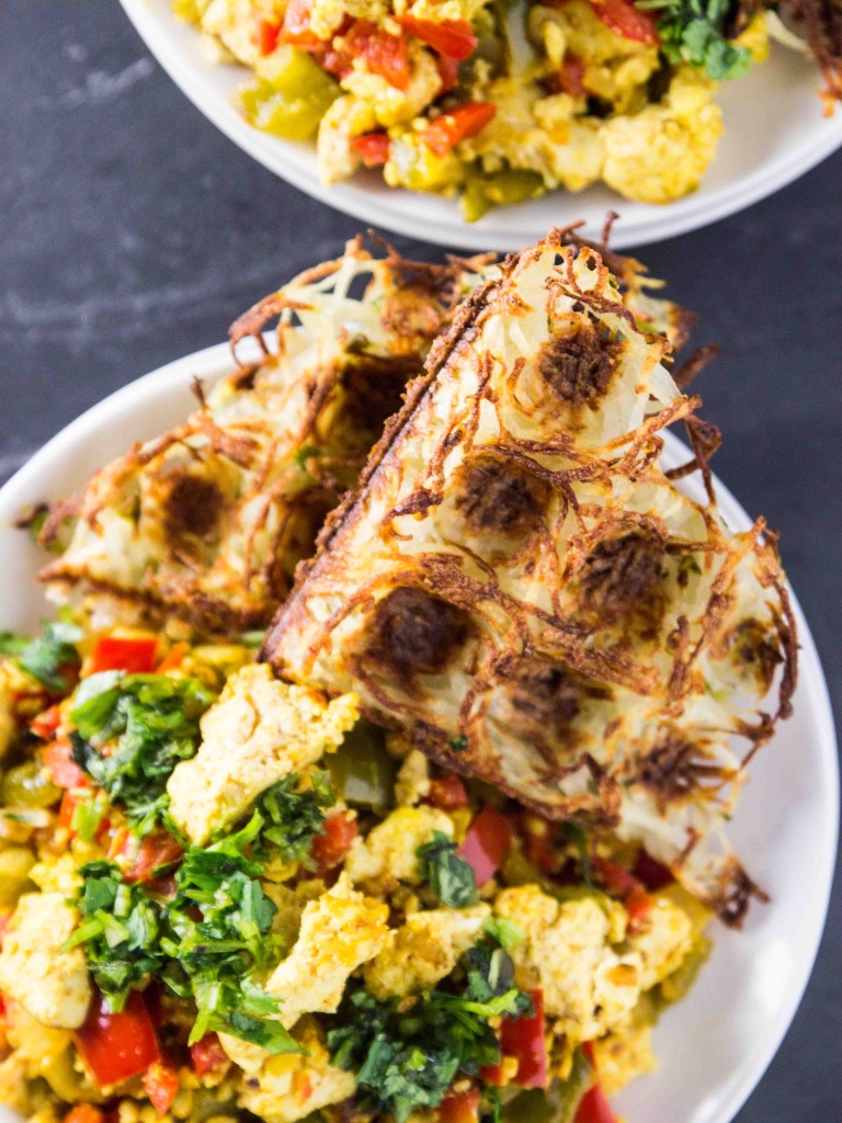 Garlicky Pepper Tofu Scramble with Waffled Jalapeno Hashbrowns // veggieandthebeastfeast.com