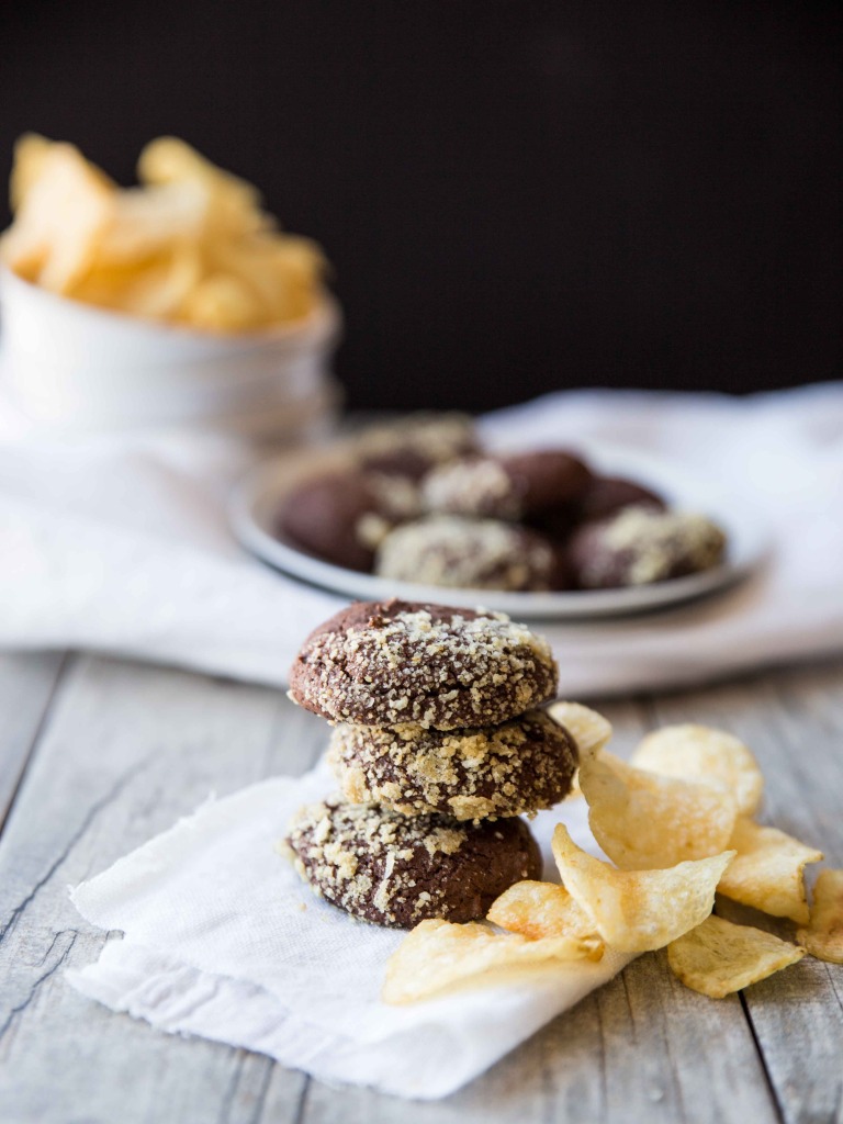 One Bowl Chocolate Potato Chip Cookies // @veggiebeastblog veggieandthebeastfeast.com