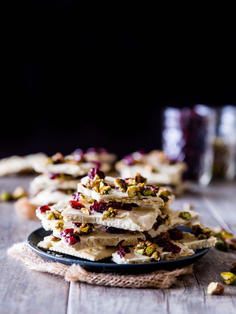 White Chocolate Saltine Bark with Candied Pistachios and Cranberries // @veggiebeastblog veggieandthebeastfeast.com