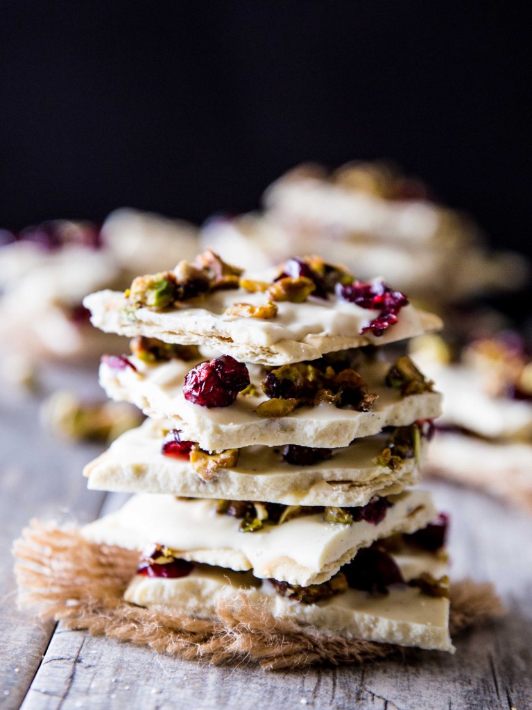 White Chocolate Saltine Bark with Candied Pistachios and Cranberries // @veggiebeastblog veggieandthebeastfeast.com