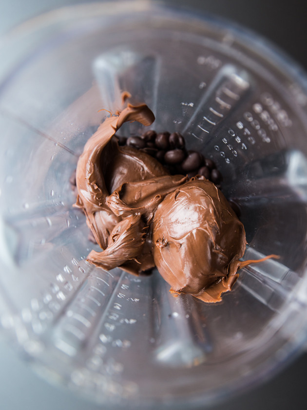 Fudgy Black Bean Nutella Brownies // @veggiebeastblog #glutenfree