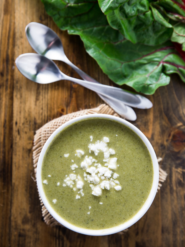 Super Greens and Goat Cheese Soup // @veggiebeastblog