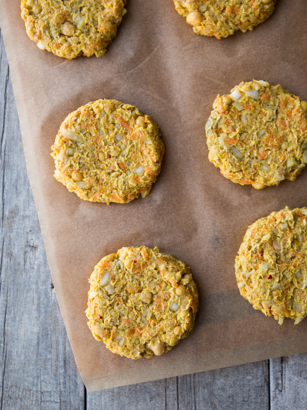 Curried Carrot Chickpea Chia Burgers // veggieandthebeastfeast.com