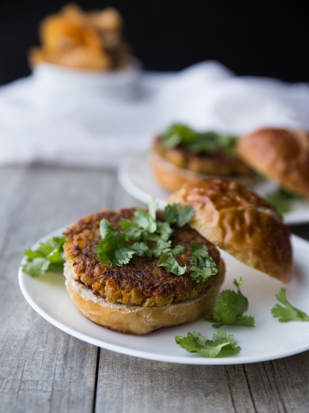 Curried Carrot Chickpea Chia Burgers // veggieandthebeastfeast.com