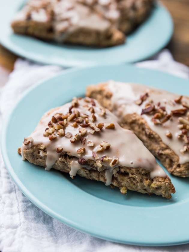 Whole Wheat Banana Maple Pecan Scones // @veggiebeastblog