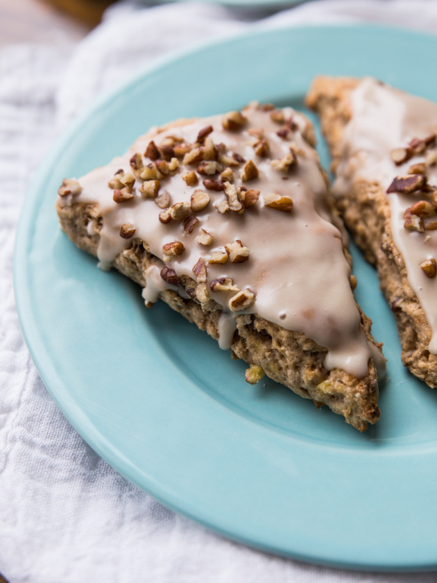 Whole Wheat Banana Maple Pecan Scones // @veggiebeastblog