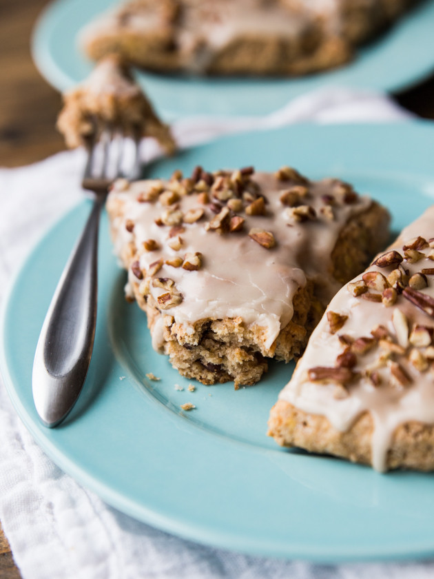 Whole Wheat Banana Maple Pecan Scones // @veggiebeastblog #vegan