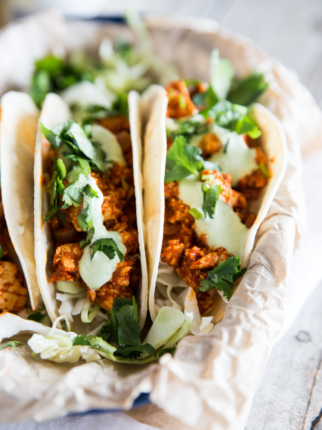 Spicy Chipotle Tofu Tacos // @veggiebeastblog