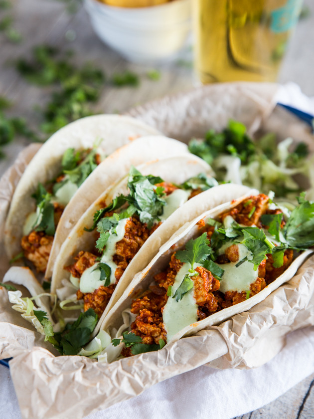 Spicy Chipotle Tofu Tacos // @veggiebeastblog