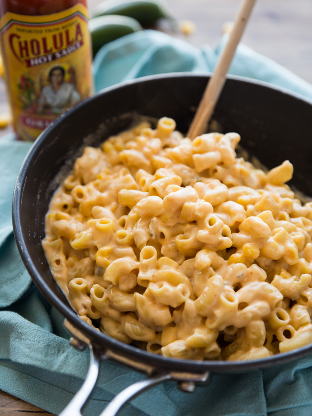 Hot Jalapeño, Corn and Cholula Skillet Mac and Cheese // @veggiebeastblog