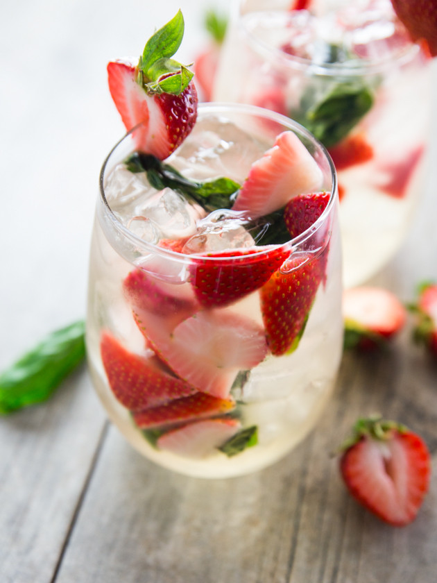 Strawberry Basil Sangria, For Two // @veggiebeastblog