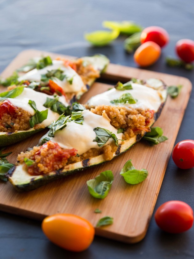 Caprese Quinoa Grilled Zucchini Boats - easy, healthy, summery vegetarian meal!