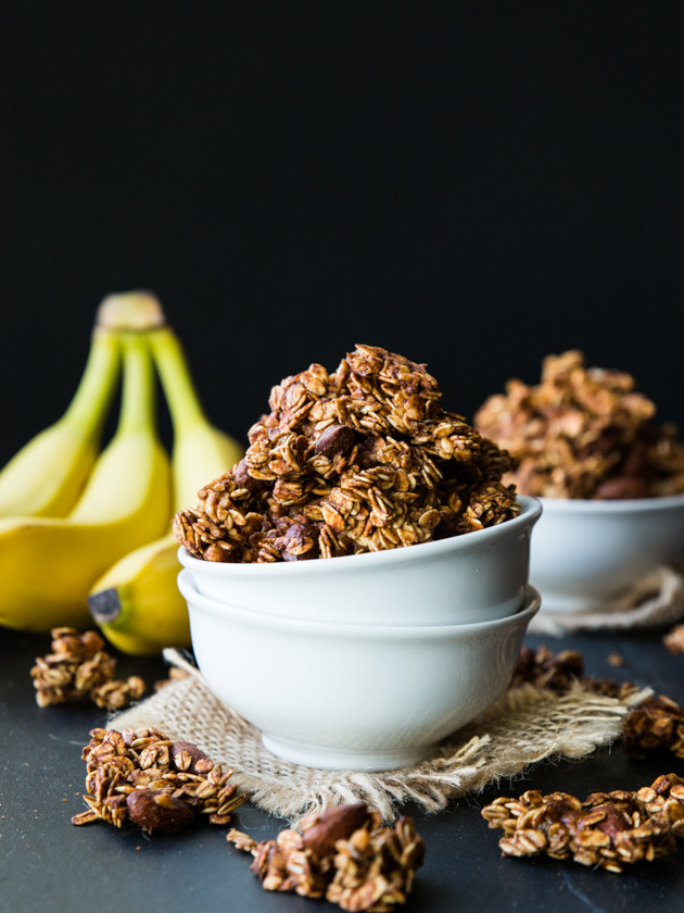 Caramelized Banana Nut Granola - big clusters of oats, caramelized banana, maple syrup, and nuts!