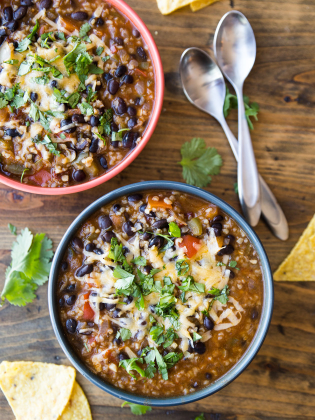 High Protein Bulgur Black Bean Enchilada Chili - hearty, flavorful vegetarian chili with almost 20 grams of protein per serving!