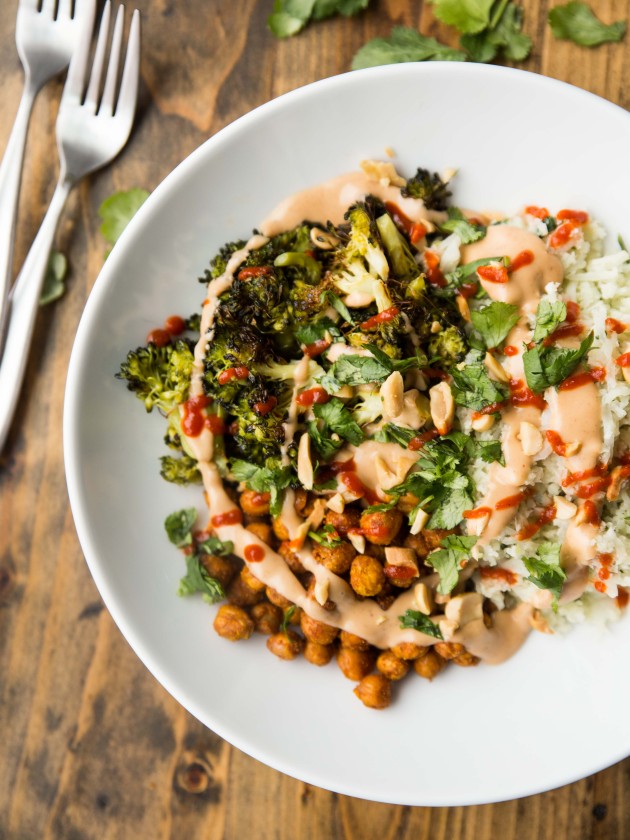 Power Lunch Bowls with Roasted Broccoli and Sriracha Peanut Drizzle #vegan #glutenfree #grainfree