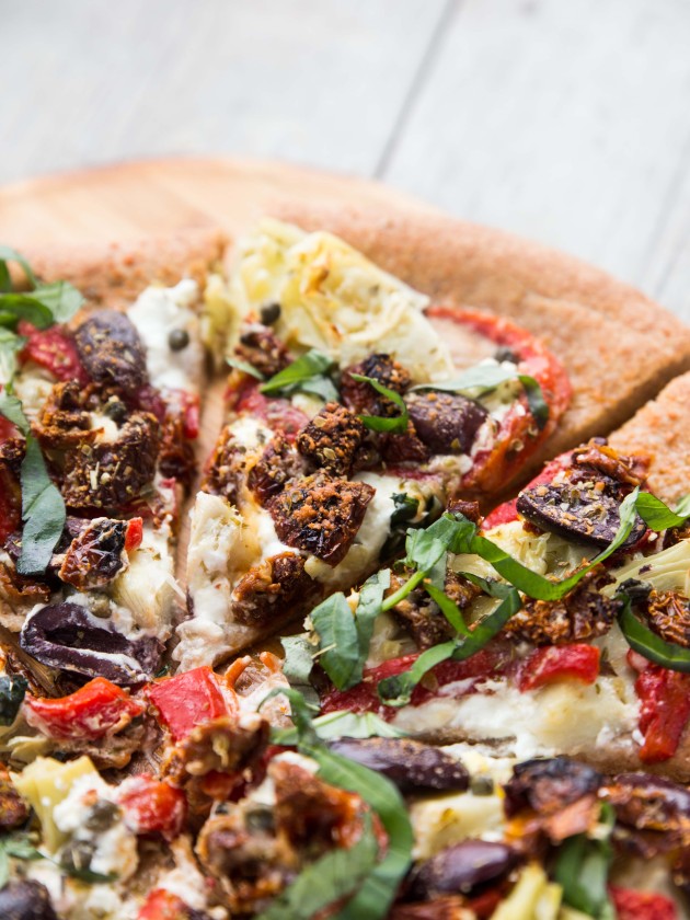 Easy Mediterranean Pantry Pizza - packed with flavor and veggies, and super easy to put together