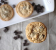 Double Chocolate Macadamia Cookies // @veggiebeastblog
