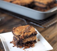 Peanut Butter Swirl Pretzel Brownies // @veggiebeastblog