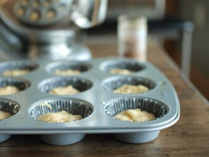 banana muffins with cream cheese frosting liners