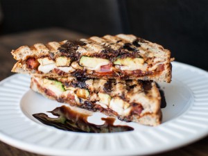 caprese grilled cheese with avocado and sundried tomato pesto4
