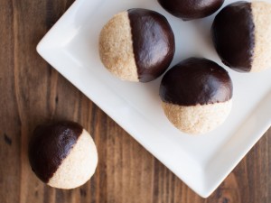 chocolate dipped coconut macaroons gluten free refined sugar free5