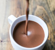 Simple and Super Creamy Vegan Hot Chocolate // veggieandthebeastfeast.com #vegan