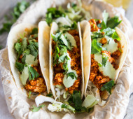 Spicy Chipotle Tofu Tacos // @veggiebeastblog